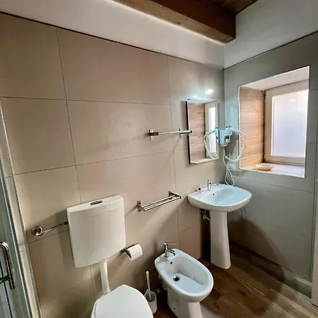 67 게스트하우스