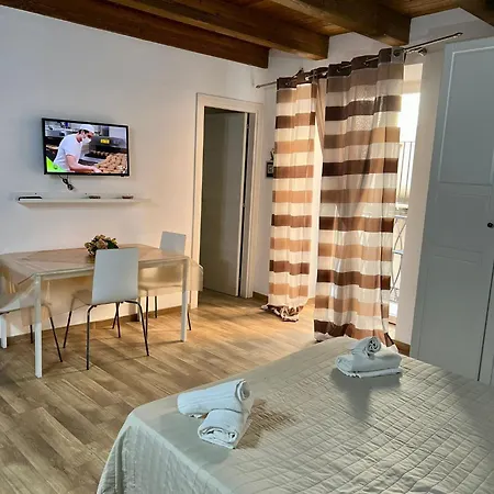 67 게스트하우스 3*