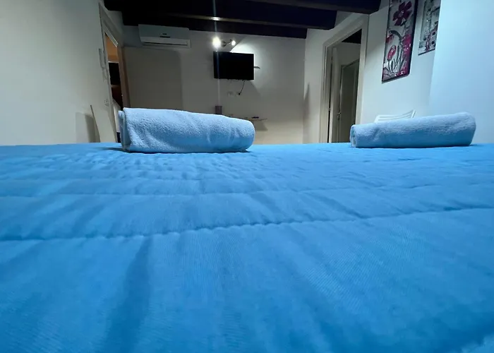 67 בית הארחה 3*