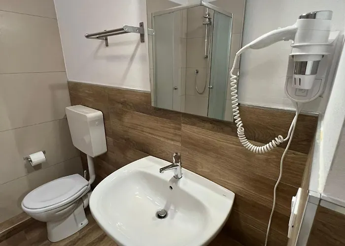 67 Πανσιόν Cefalù